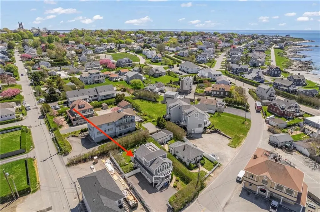 45 Crescent Road Middletown RI 02842