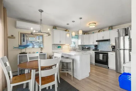 45 Crescent Road Middletown RI 02842