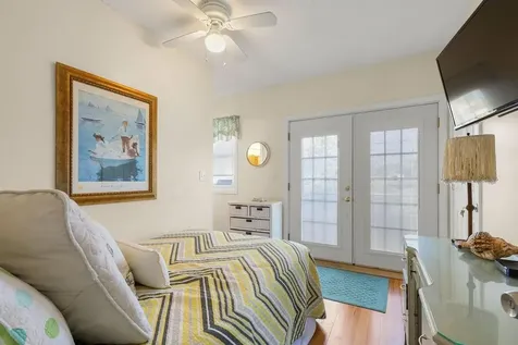 45 Crescent Road Middletown RI 02842