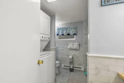 45 Crescent Road Middletown RI 02842