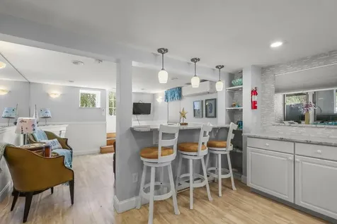 45 Crescent Road Middletown RI 02842