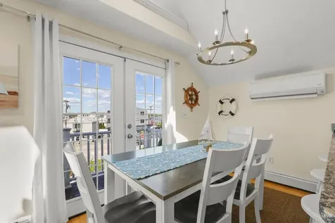 45 Crescent Road Middletown RI 02842