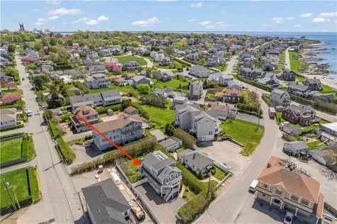 45 Crescent Road Middletown RI 02842