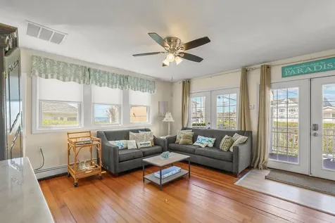 45 Crescent Road Middletown RI 02842