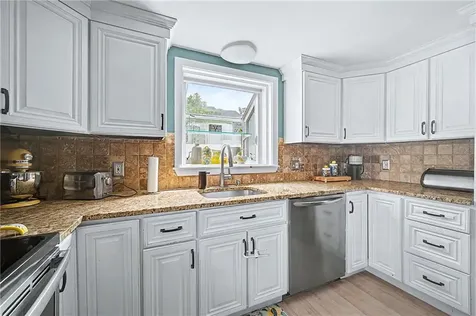 116 Volturno Street North Providence RI 02904