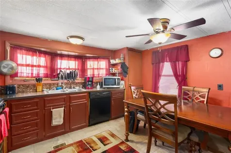 6101 79 Post Road North Kingstown RI 02852