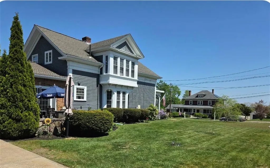 35 Fairview Avenue West Warwick RI 02893