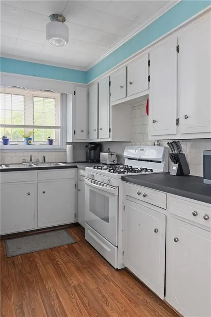 35 Fairview Avenue West Warwick RI 02893
