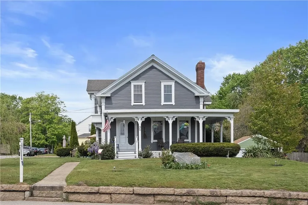35 Fairview Avenue West Warwick RI 02893