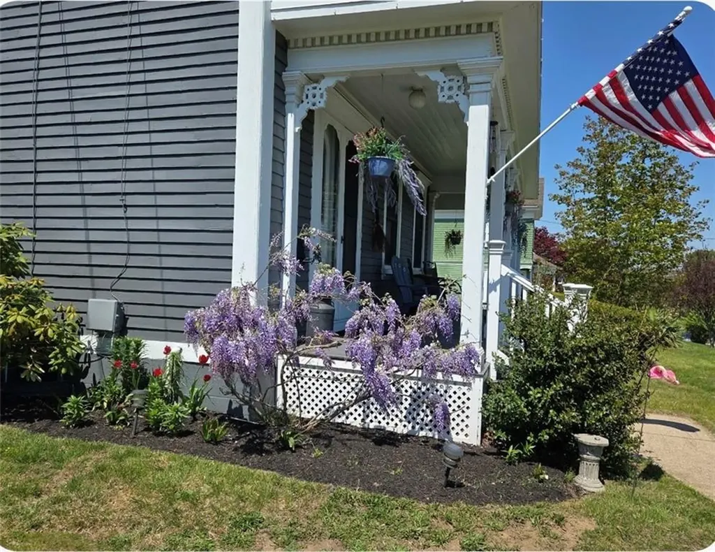 35 Fairview Avenue West Warwick RI 02893
