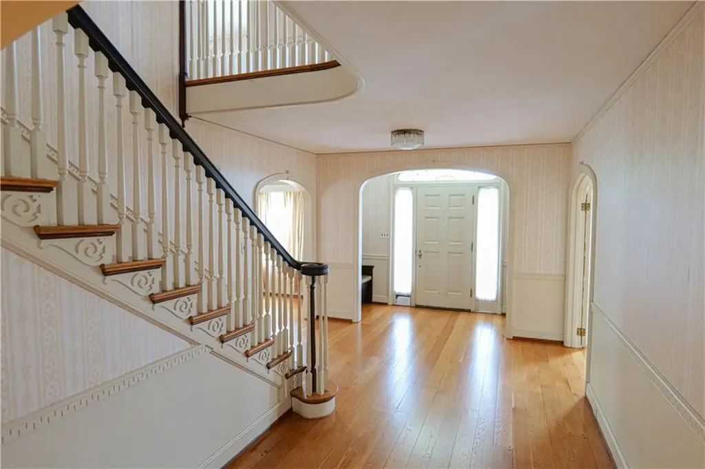 36 Underwood Street Pawtucket RI 02861