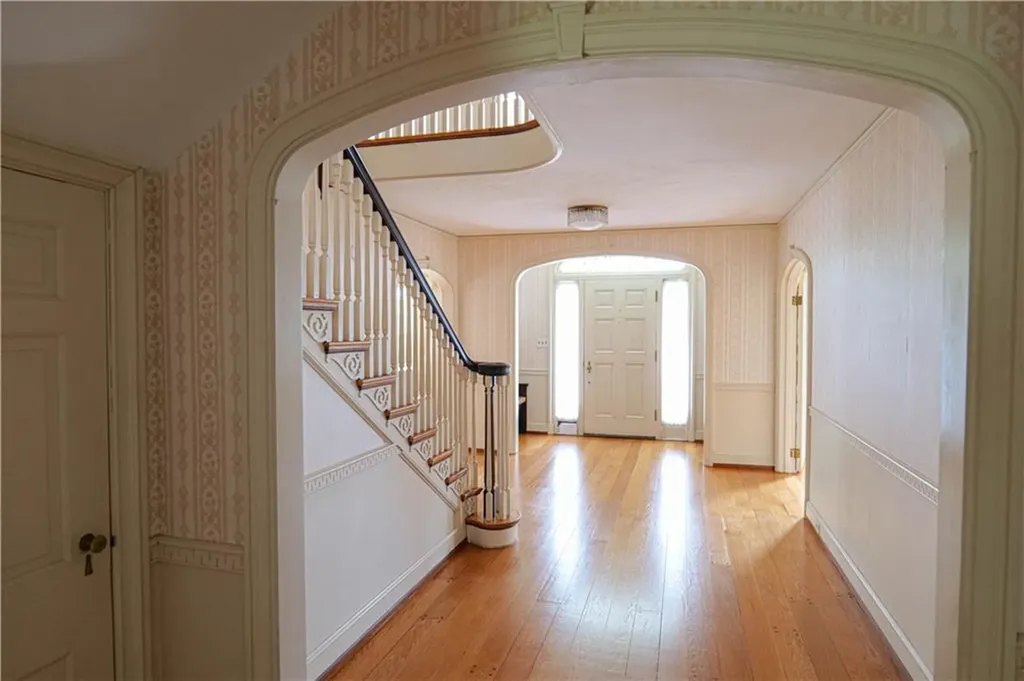 36 Underwood Street Pawtucket RI 02861