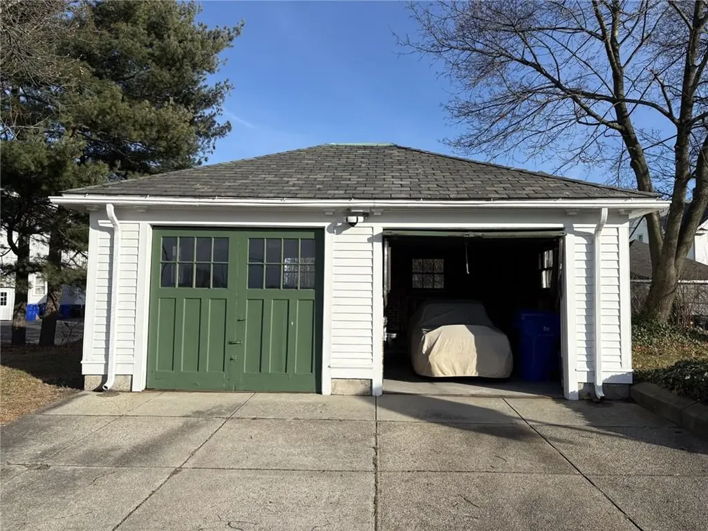 36 Underwood Street Pawtucket RI 02861