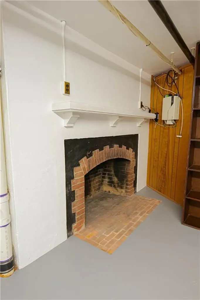 36 Underwood Street Pawtucket RI 02861