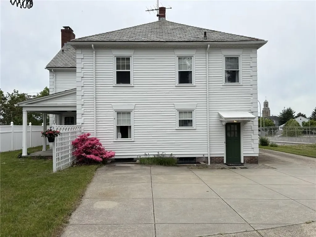 36 Underwood Street Pawtucket RI 02861