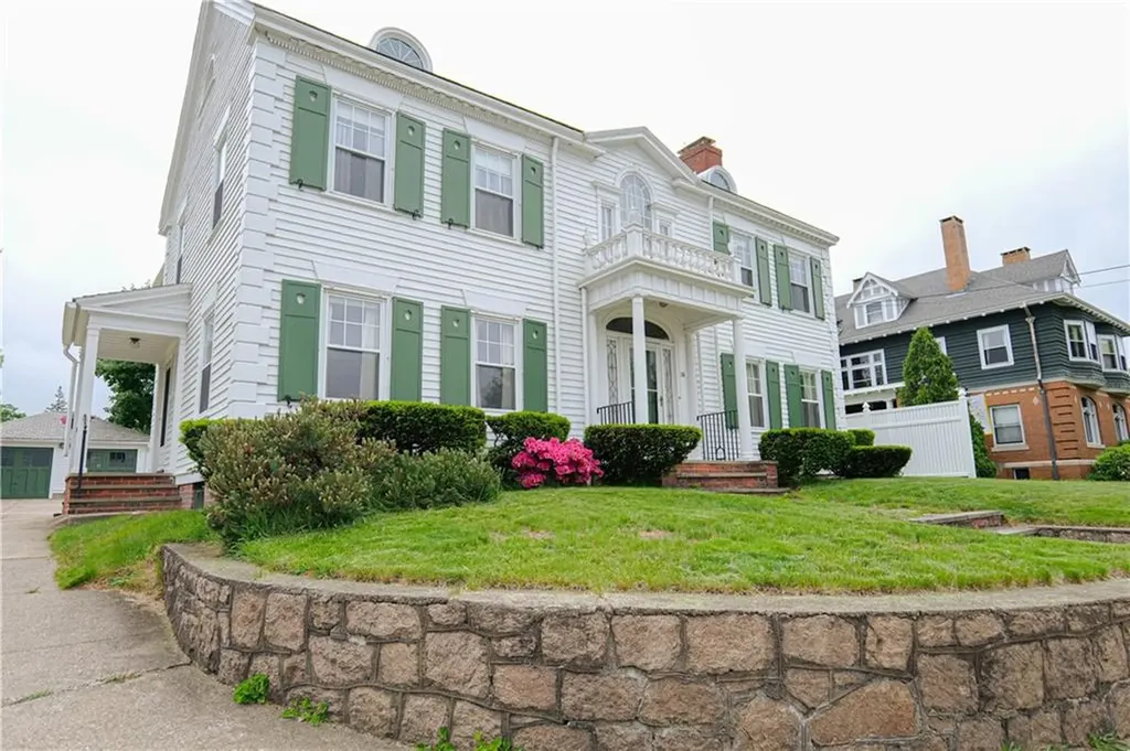 36 Underwood Street Pawtucket RI 02861