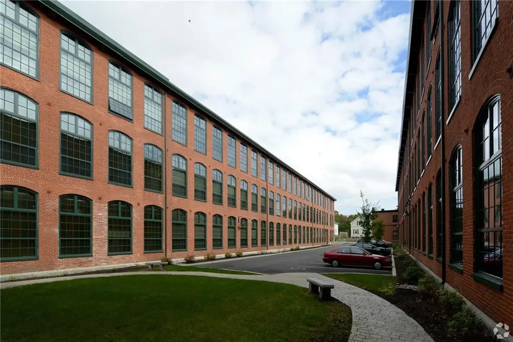 75 Pocasset Street Johnston RI 02919