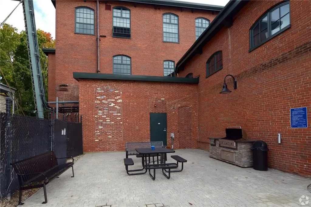 75 Pocasset Street Johnston RI 02919