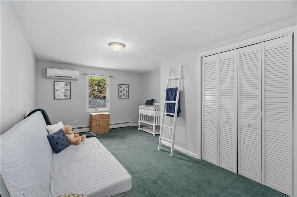 32 Ridge Road Bristol RI 02809