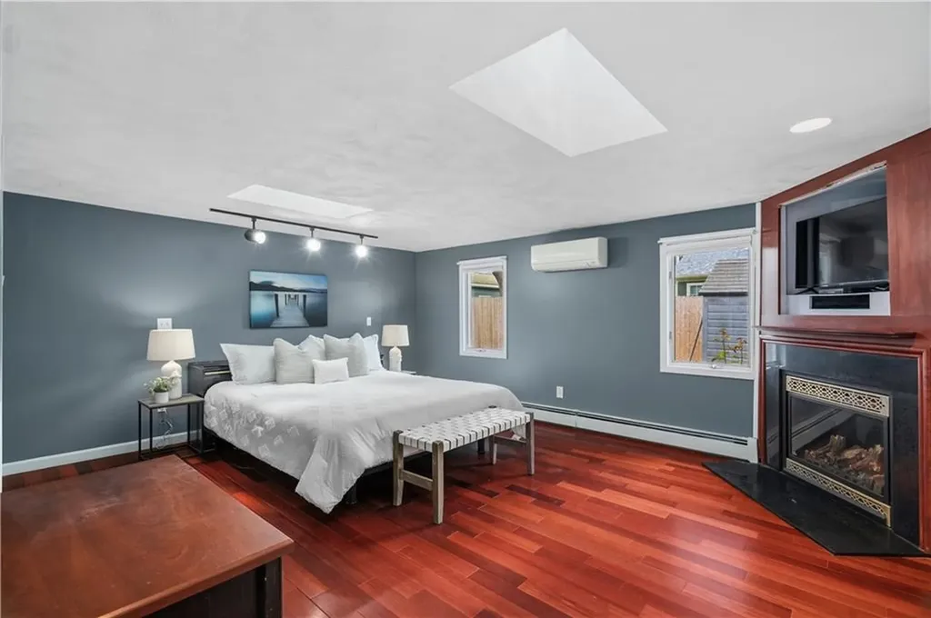 32 Ridge Road Bristol RI 02809