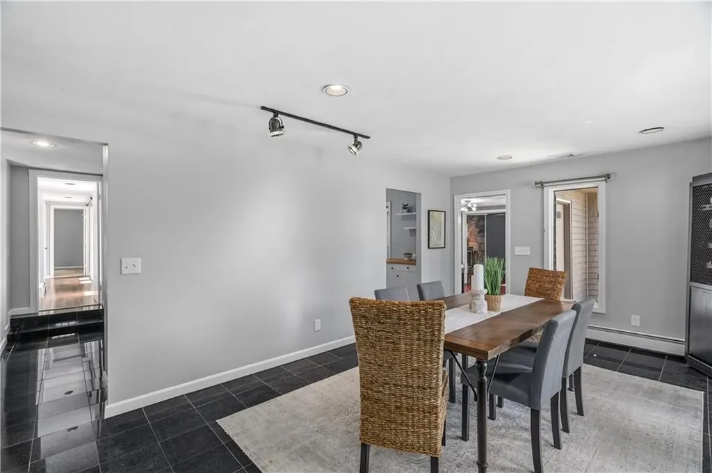 32 Ridge Road Bristol RI 02809