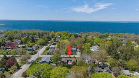 32 Ridge Road Bristol RI 02809