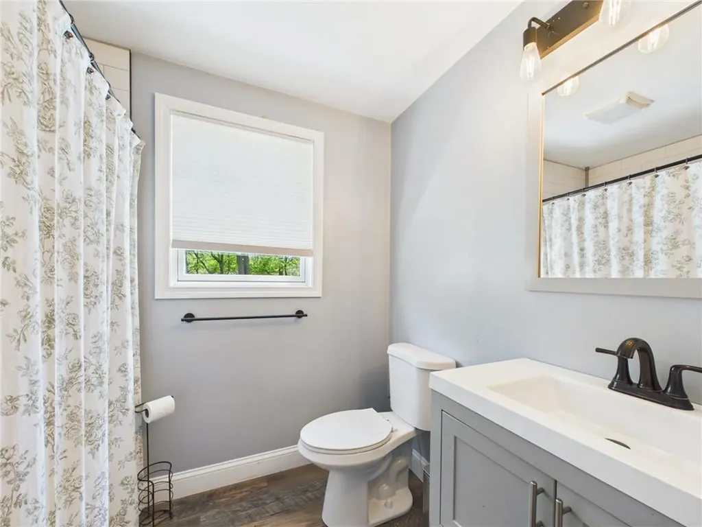 72 E Waites Corner Road South Kingstown RI 02892