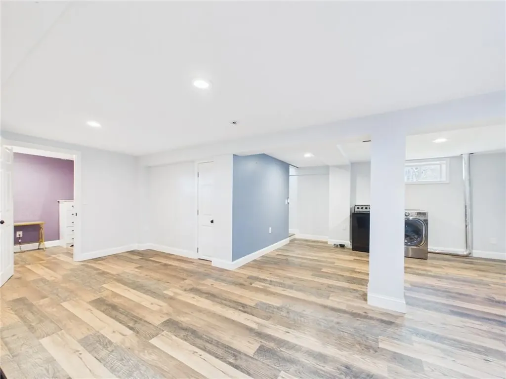 72 E Waites Corner Road South Kingstown RI 02892
