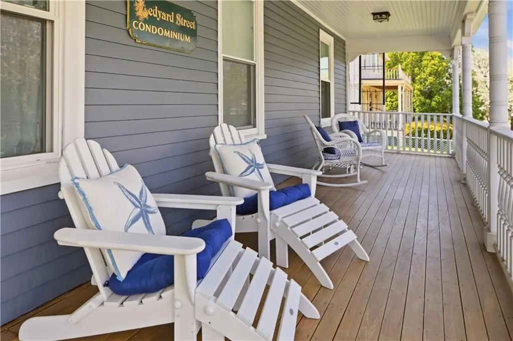 419 Broadway Newport RI 02840