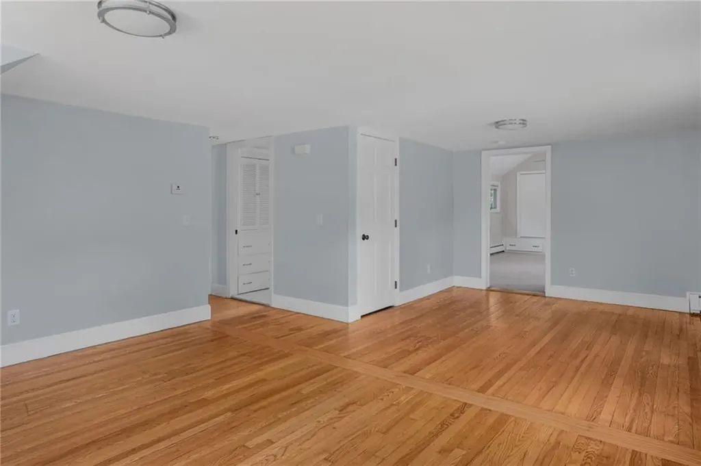 5 Shippen Avenue Warwick RI 02888