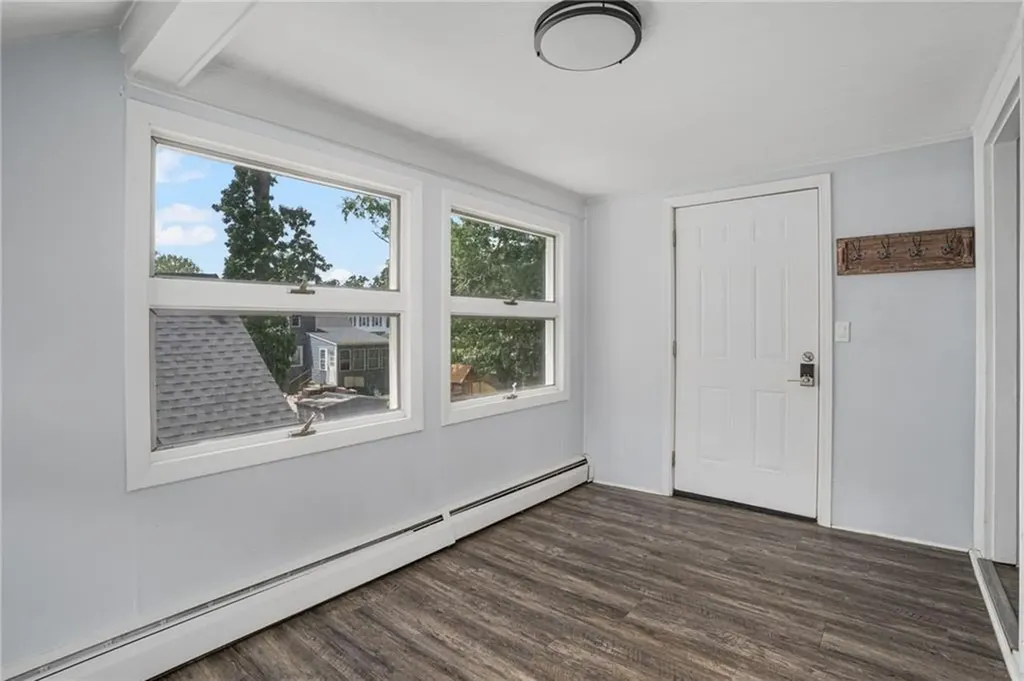 5 Shippen Avenue Warwick RI 02888
