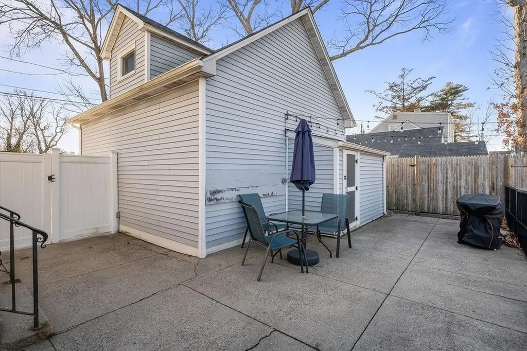 5 Shippen Avenue Warwick RI 02888
