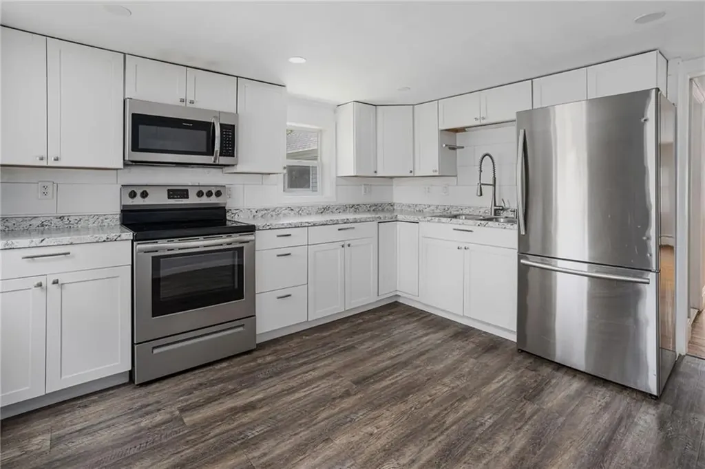 5 Shippen Avenue Warwick RI 02888