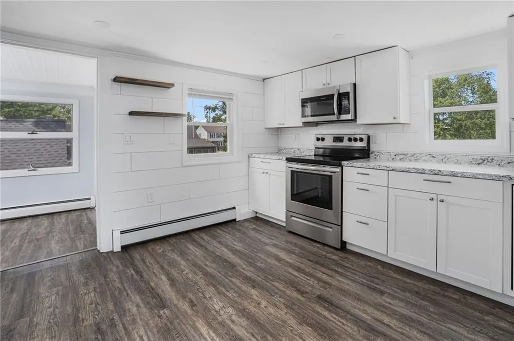 5 Shippen Avenue Warwick RI 02888
