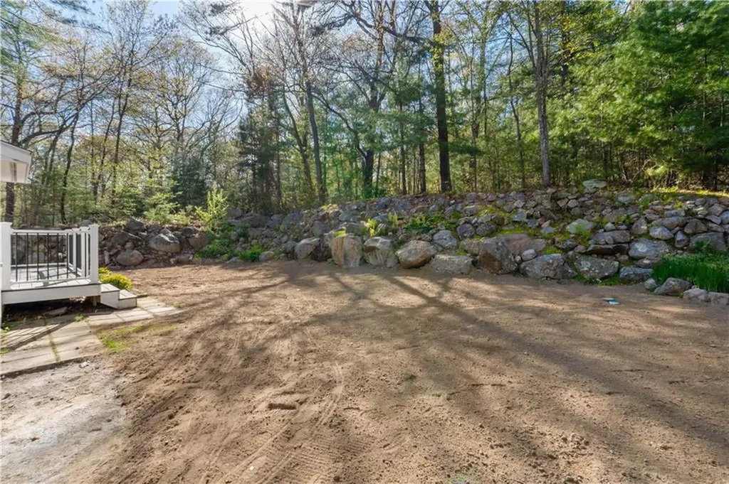 31 West Shore Drive Exeter RI 02822