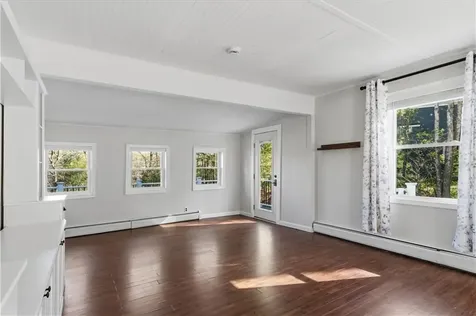31 West Shore Drive Exeter RI 02822