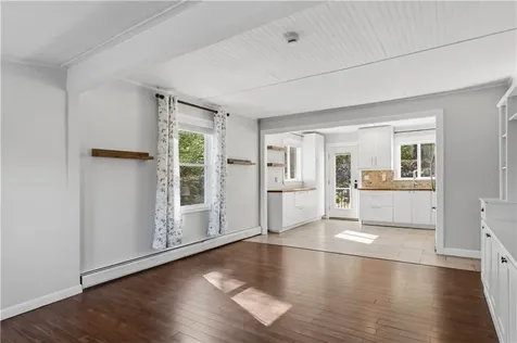 31 West Shore Drive Exeter RI 02822