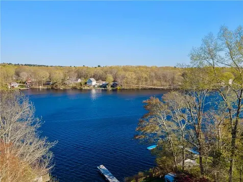 31 West Shore Drive Exeter RI 02822