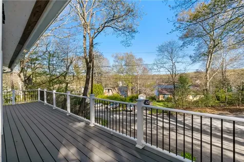 31 West Shore Drive Exeter RI 02822