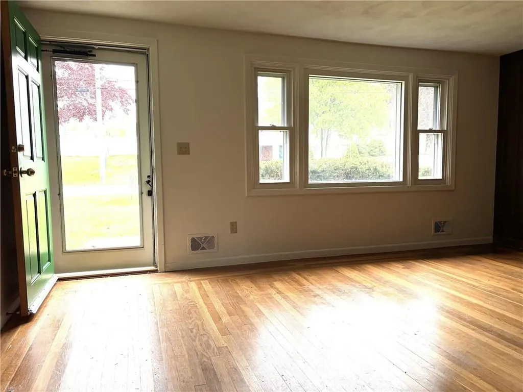 178 Hilton Road Warwick RI 02889