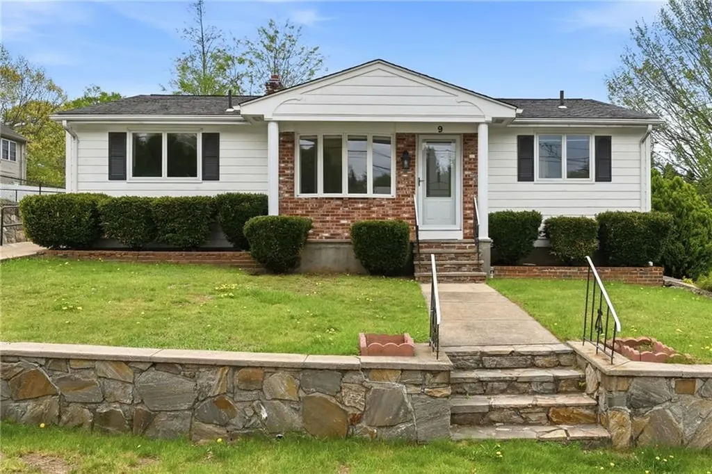 9 Brook Street West Warwick RI 02893