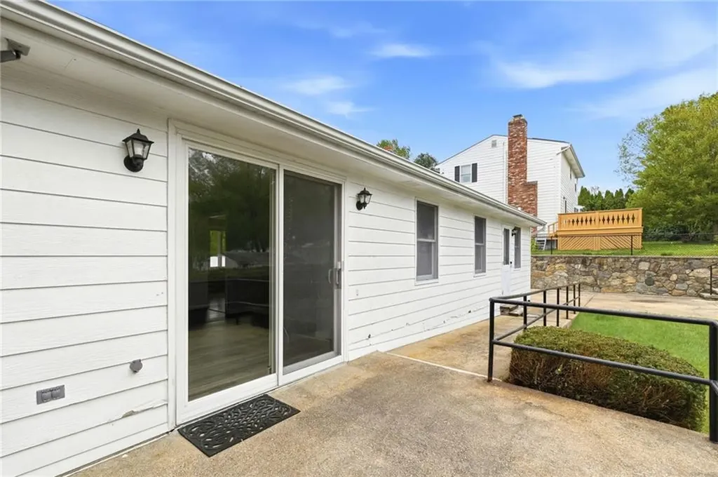 9 Brook Street West Warwick RI 02893