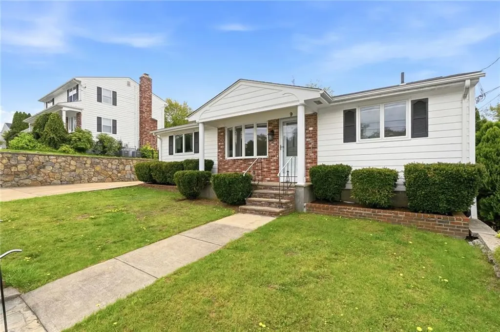 9 Brook Street West Warwick RI 02893