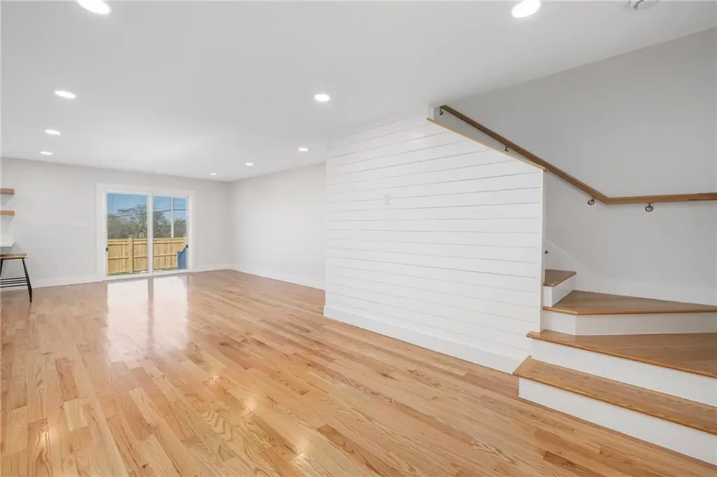 11 Gunning Court Middletown RI 02842
