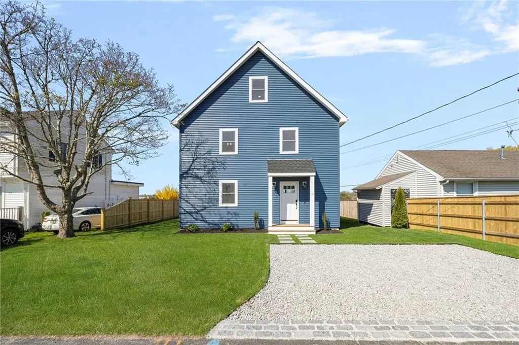 11 Gunning Court Middletown RI 02842