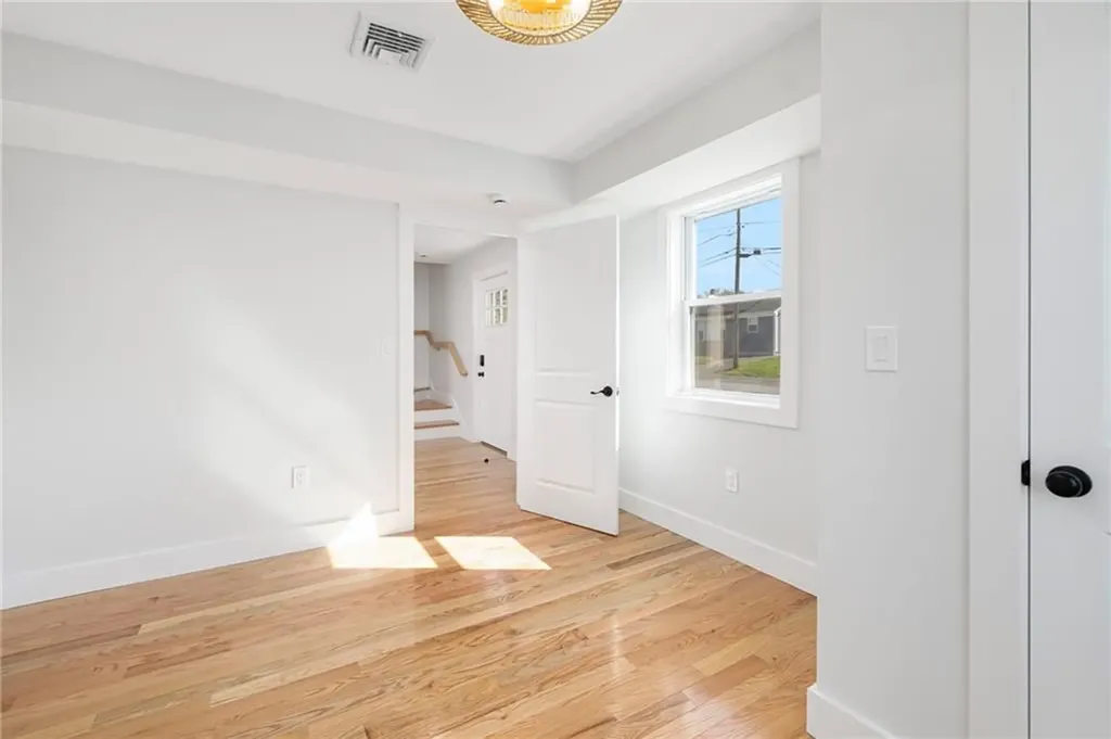 11 Gunning Court Middletown RI 02842
