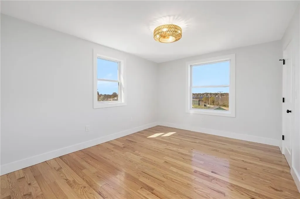 11 Gunning Court Middletown RI 02842