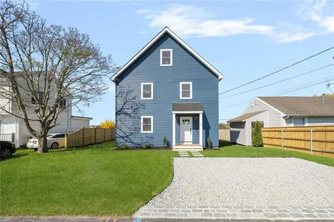 11 Gunning Court Middletown RI 02842