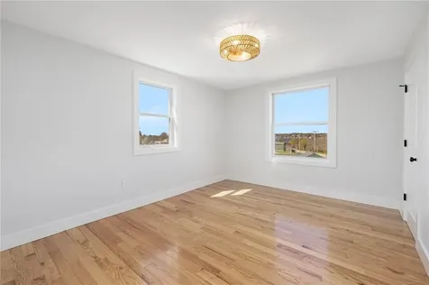 11 Gunning Court Middletown RI 02842