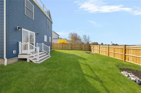 11 Gunning Court Middletown RI 02842